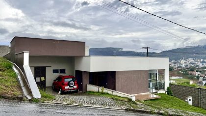 CASA ampla no Condomínio Morada da Brisa/Itabira