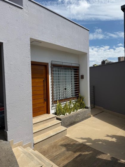 CASA bairro Belo Monte/Itabira