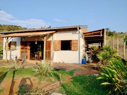 TERRENO com CASA - Região do Rio de Peixe