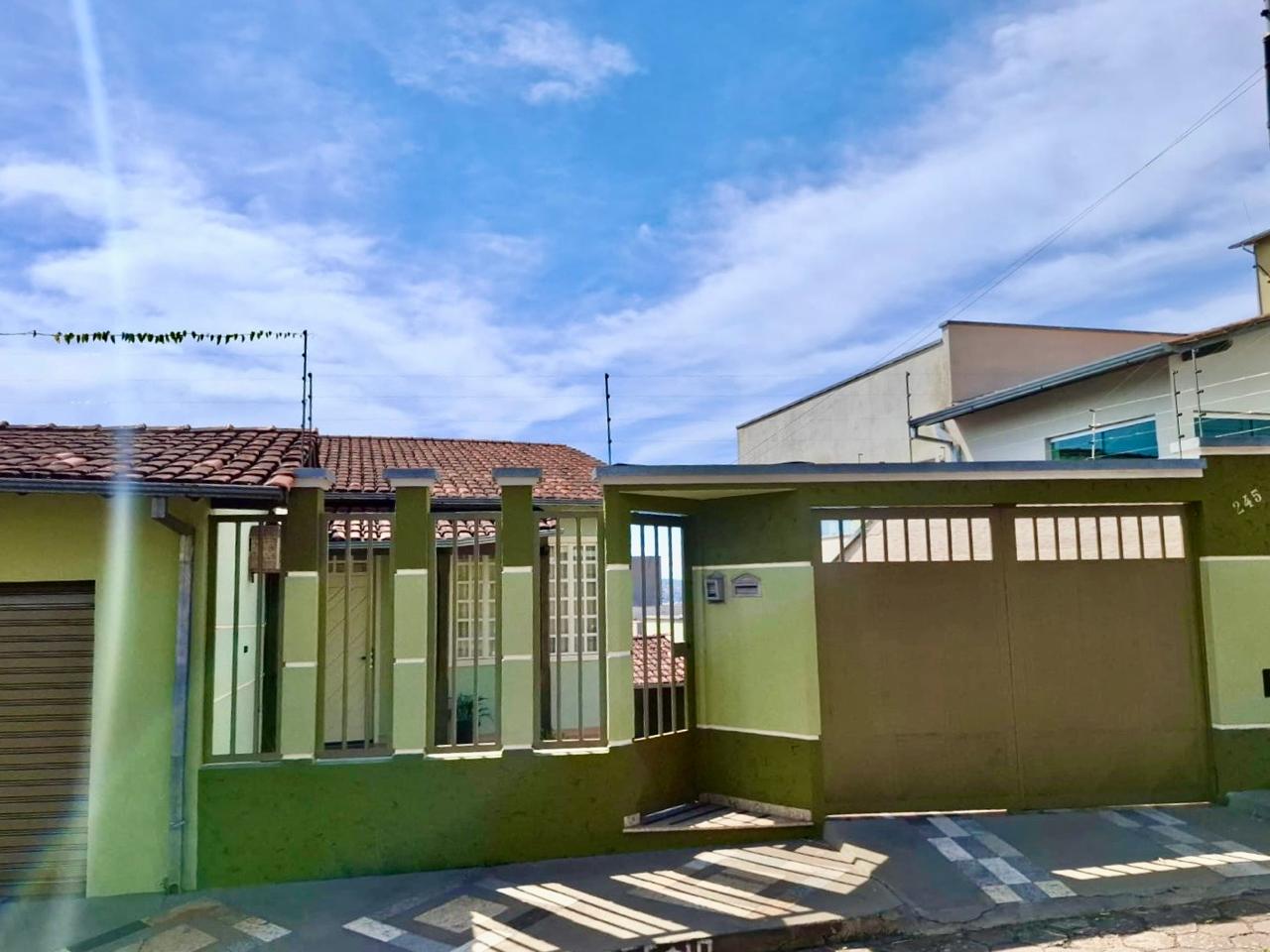 CASA A VENDA bairro Amazonas/iTABIRA