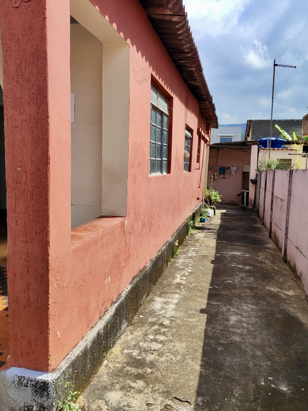 CASA A VENDA bairro Areão/Itabira (VENDIDA) - Imagem 3
