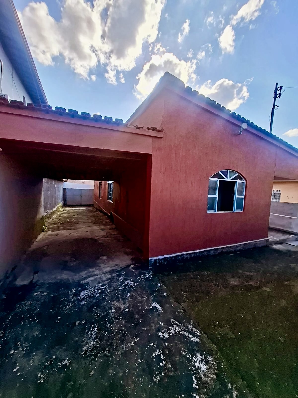 CASA A VENDA bairro Areão/Itabira (VENDIDA) - Imagem 2