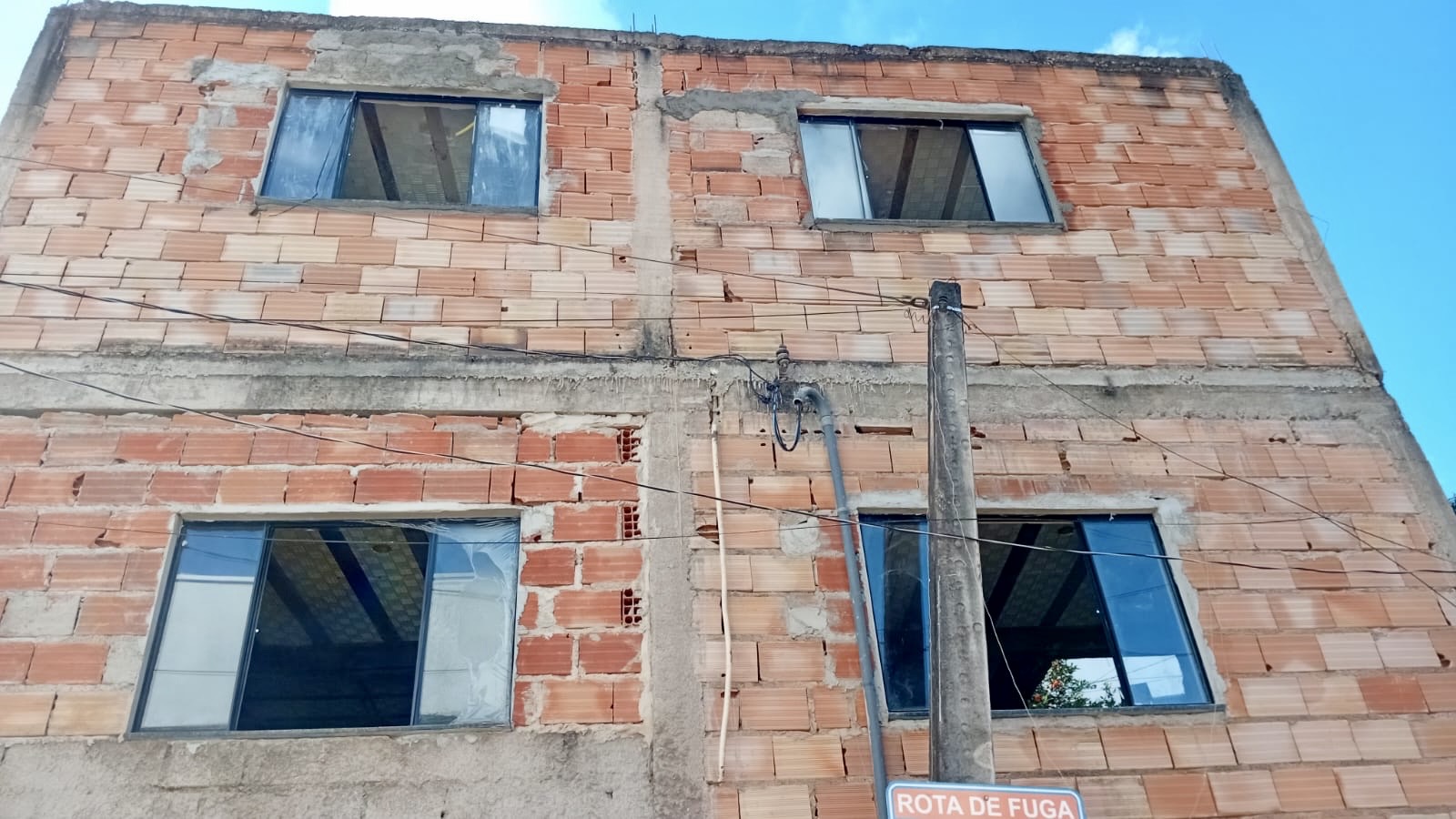CASA A VENDA EM CONSTRUÇÃO bairro Gabiroba/Itabira - Imagem 8