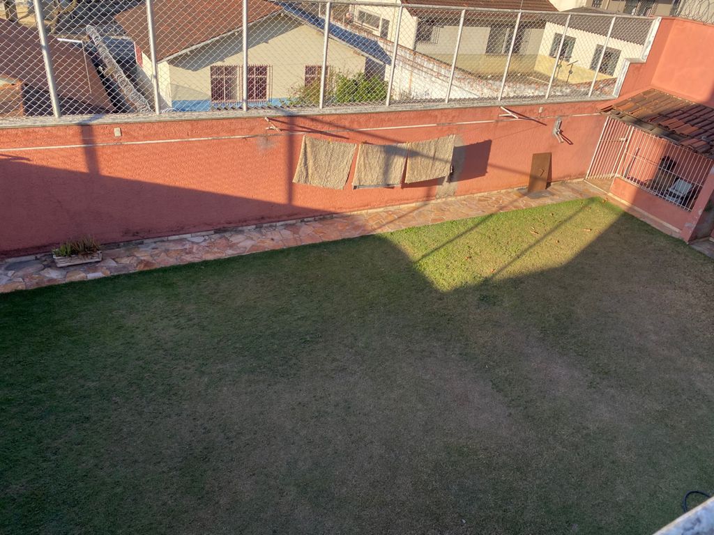CASA A VENDA AMPLA E COMPLETA, bairro Amazonas/Itabira - Imagem 31