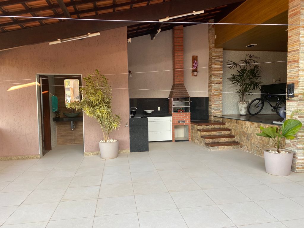 CASA A VENDA AMPLA E COMPLETA, bairro Amazonas/Itabira - Imagem 20
